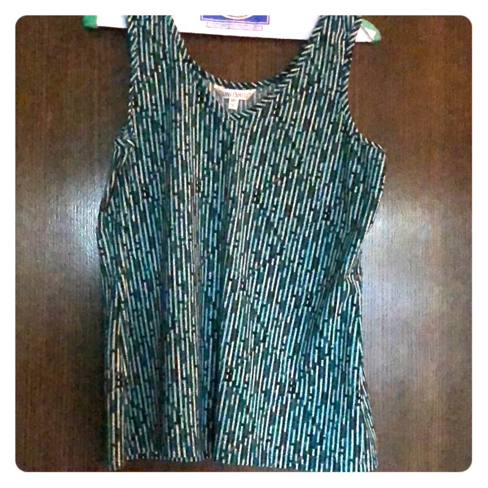 Travelsmith petite medium tank top green & black.
